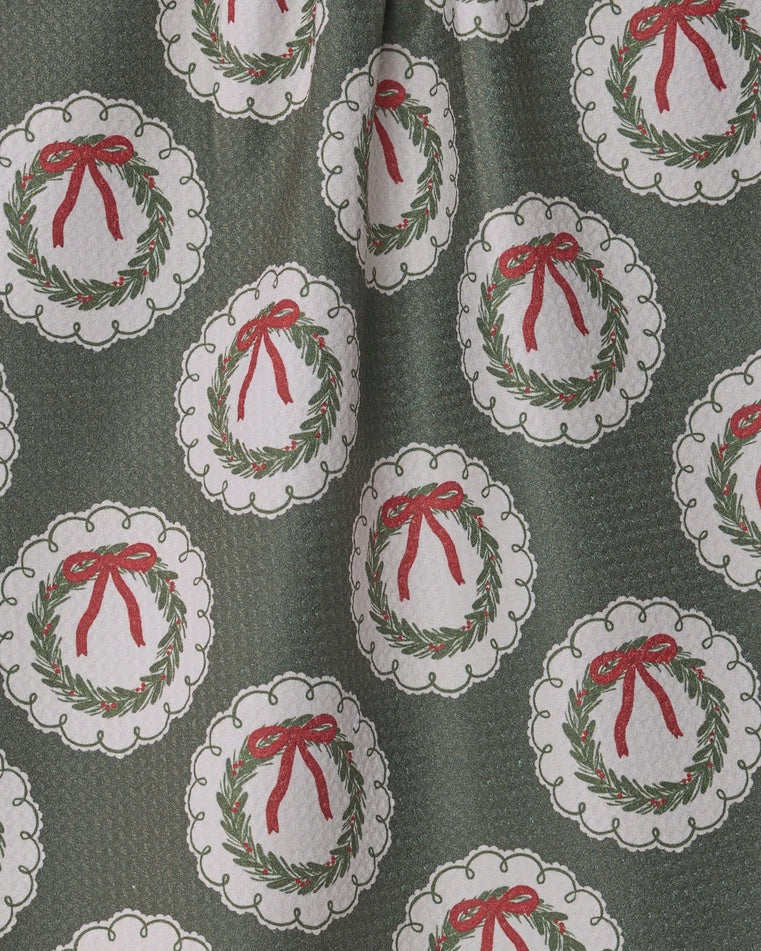Geometry Dishtowel Merry Wreath
