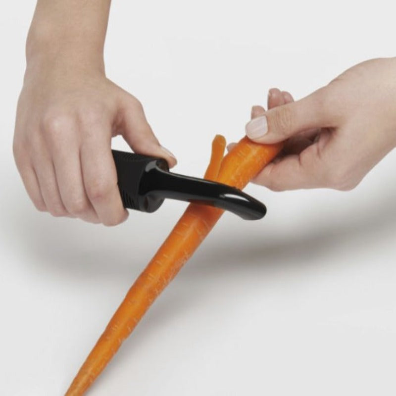 oxo Swivel Peeler