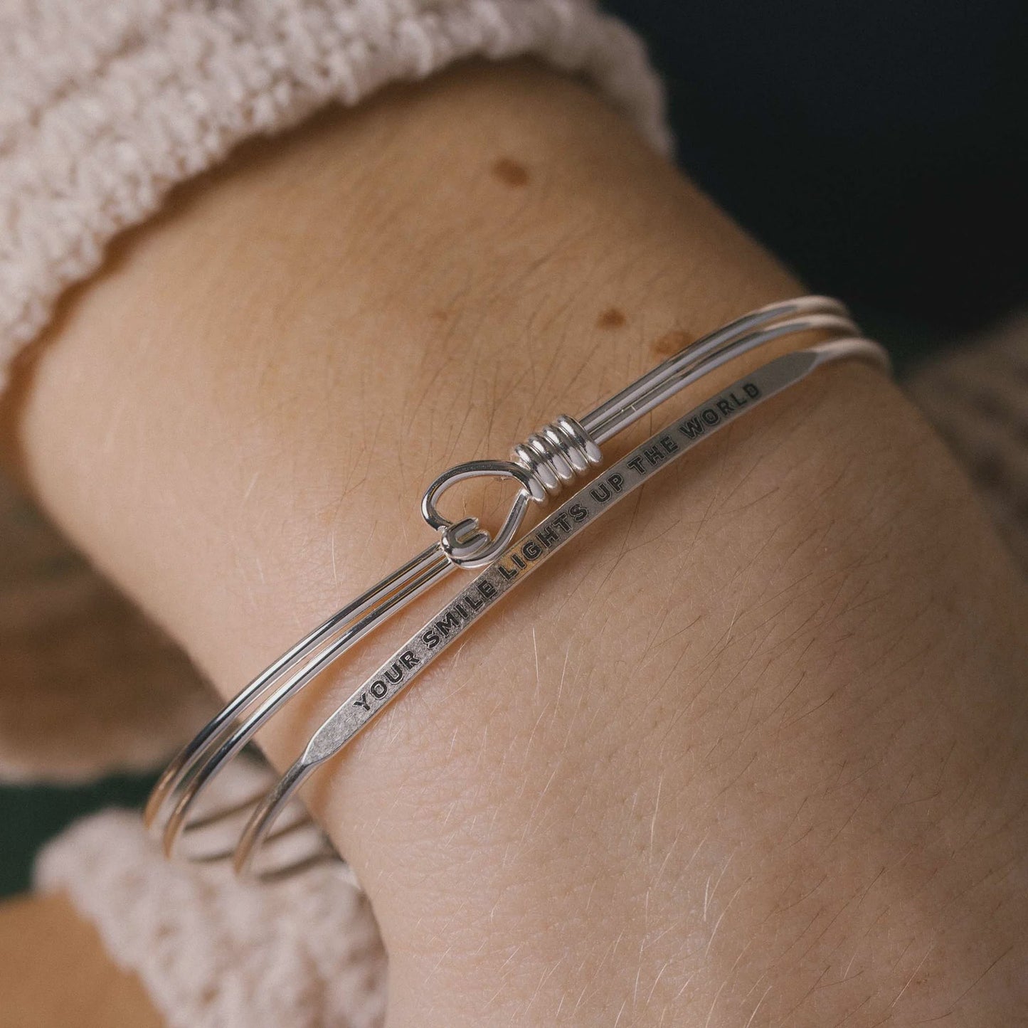 Love Knot Bracelet - Platinum Silver (Large)